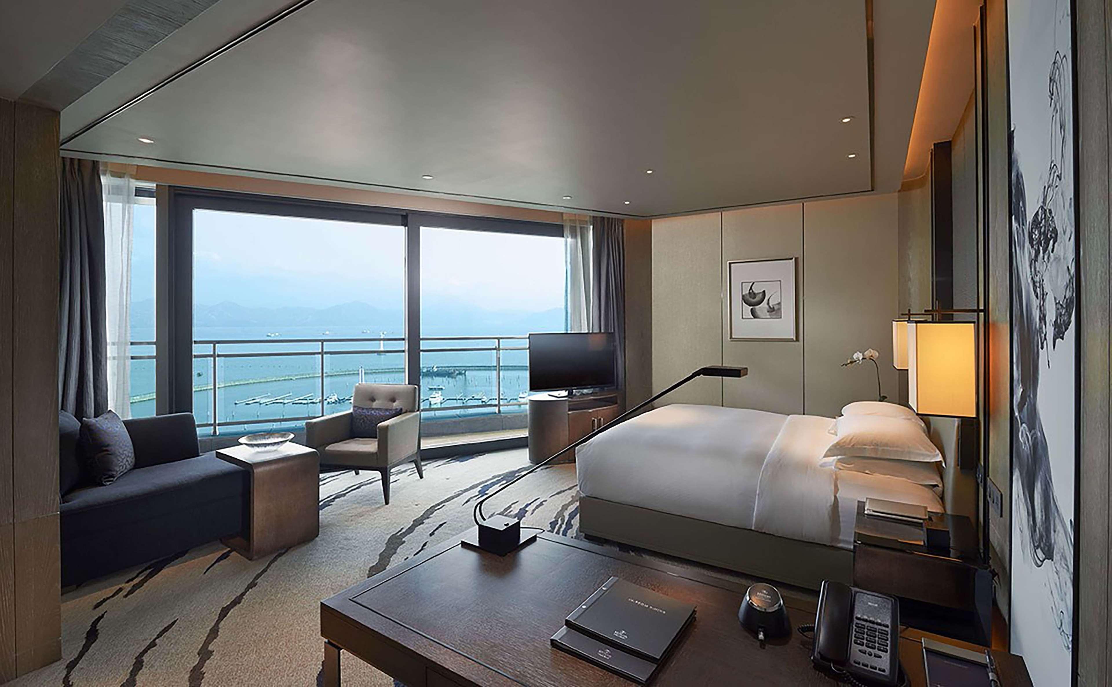 Hilton Shenzhen Shekou Nanhai Екстер'єр фото