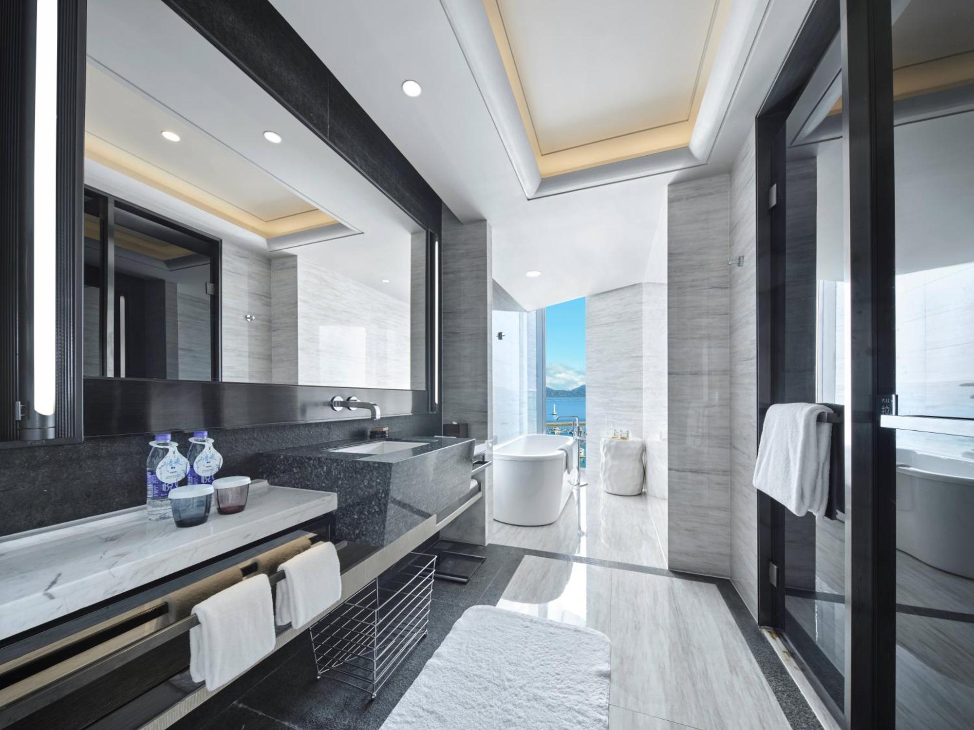 Hilton Shenzhen Shekou Nanhai Екстер'єр фото